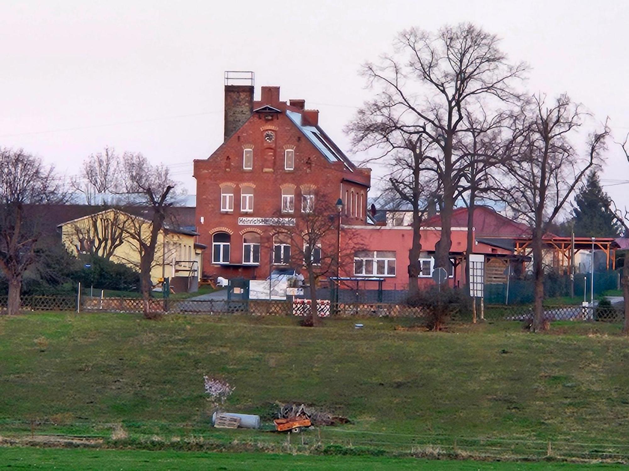 Gaestewohnung Heinrich Heine Schule Bad Durrenberg Ngoại thất bức ảnh